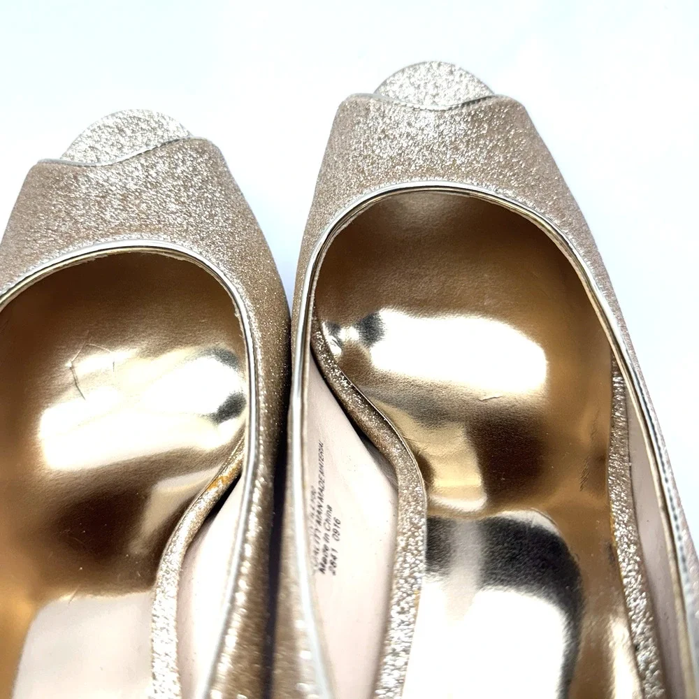 NINE WEST Tan Pumps Size 8M Gold QUALITY MAN MADE MATERIAL
